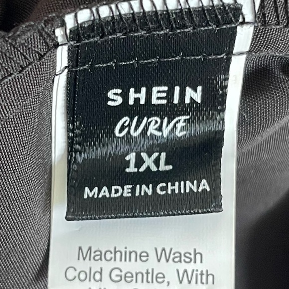 NWOT Button Down Dress - Picture 4 of 5